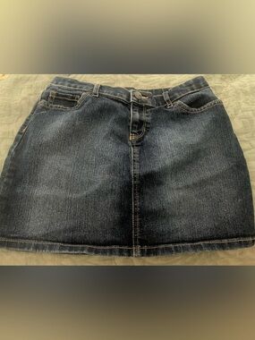Children’s Place Denim Skirt in Dark Blue
